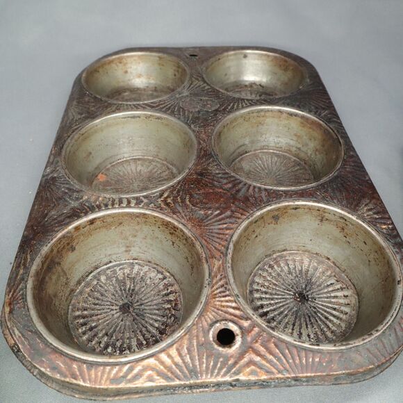Muffin Pans Set of 3 EKCO (2) 8 count (1) 6 count Starburst Pattern Oven x - Picture 10 of 11